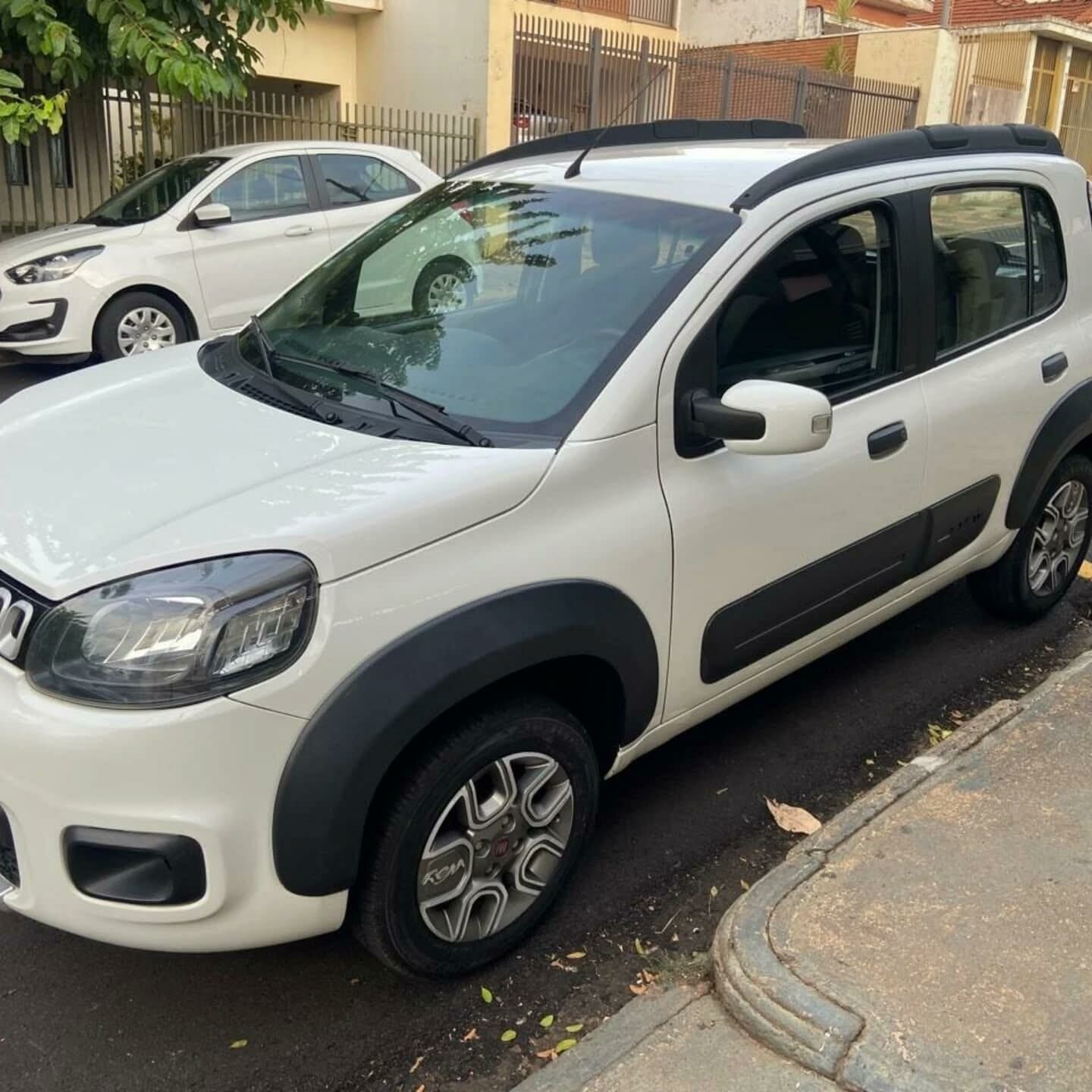 Imagem do veículo  FIAT UNO WAY 1.0